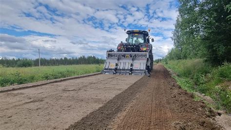 Thumper! Sykkivä rytmipeli joka murskaa luut ja särkee aivot!